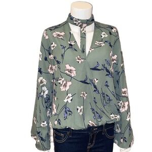 Vintage Havana Choker T neckline blouse nwt